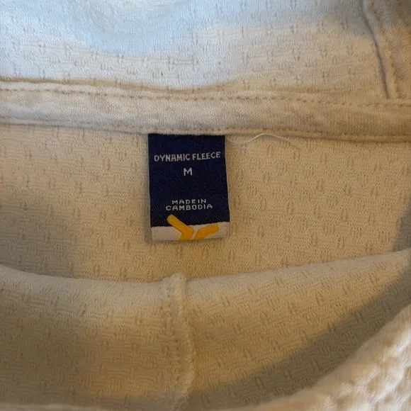 Old Navy cream waffle sweatshirt. Size M. Worn once but didn’t work on me. - Picture 6 of 6